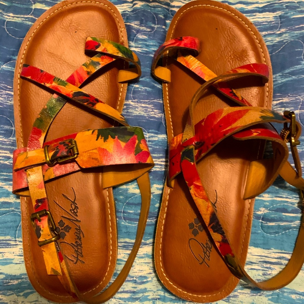 Patricia Nash sandals size 11
